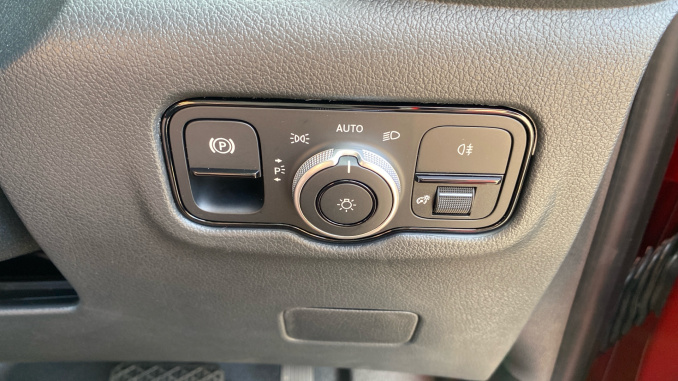 Mercedes-Benz Vito L2 Diesel Rwd 119CDI Select Crew Van 9G-Tronic - Image 35